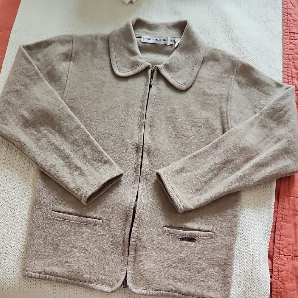Women's Beige Zip-Front 100% Wool Sweater